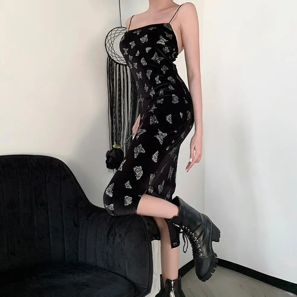 Женское бархатное платье на бретельках без рукавов с принтом бабочки облегающее