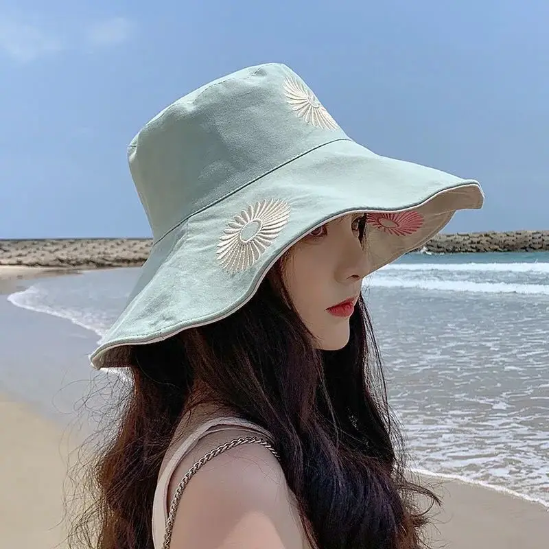 

Panama Cap Men Women Summer Outdoor Beach Holiday Sun Hat Double Sided Wear Little Daisy Embroidery Bucket Hats Fisherman Hat
