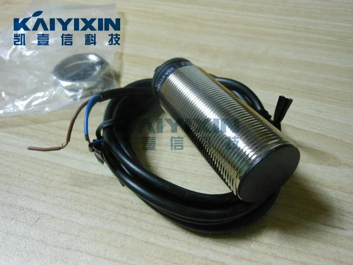 

XSAV11373 XSA-V11373 Inductive proximity sensor New and Original Ex-stock