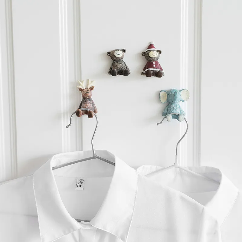 

1Pcs Wall Hanging Hook Cartoon Animals Storage Hook Free Nail Single Wall Hooks Decorative Home Decor Wall Hook Key Xmas Holder