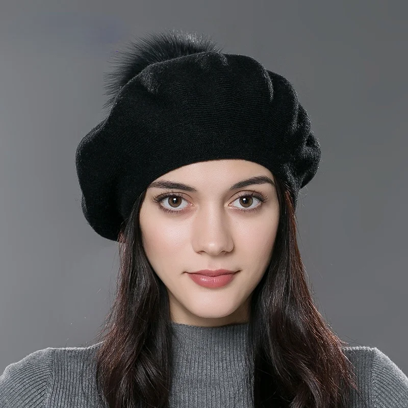 

Women's Winter Beret with Real Fox Plush Ball Wool Knitted Beret Retro Fashion Warm Painter Hat