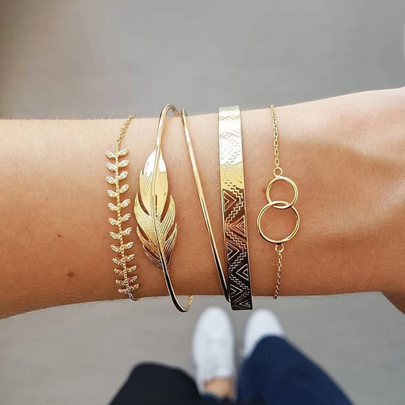 

Bohemian Golden Crystal Moon Leaf Opening Adjustable Bracelet Set for Charm Women's Beach Bangle Jewelry Gift