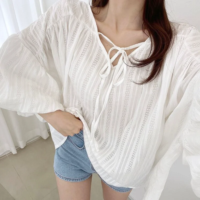 

Korejpaa Women Shirt 2021 Summer Korean Chic Age-Reducing Gentle V-Neck Bow Tie Lace Jacquard Loose Wild Lantern Sleeve Blouses