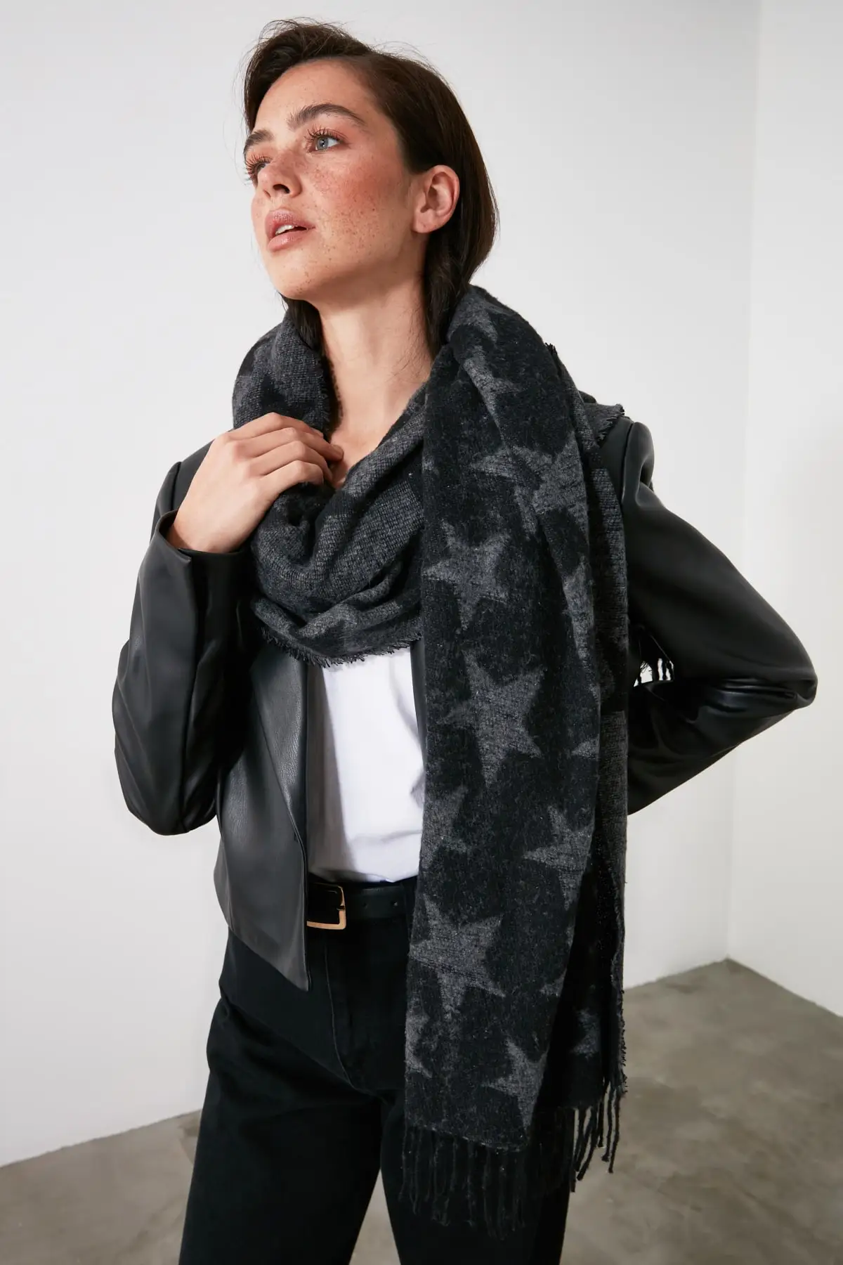 

Trendyol Star Pattern Scarf TWOAW21AT0047