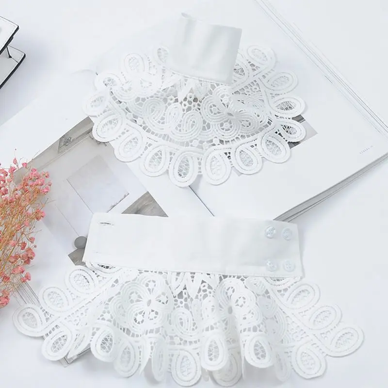 

Kr Vintage Detachable Flare Sleeve Fake Cuffs Hollow Out Embroidery Floral Lace Lolita Knitted Sweater Decorative