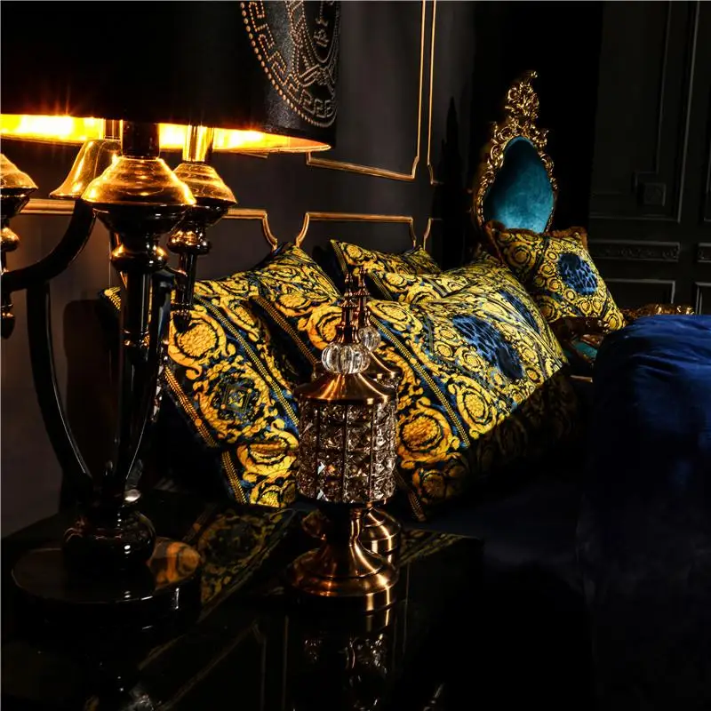 

White Gold European Luxury Classic Bedding set Winter Thick Velvet Flannel Fleece Duvet cover Bed Linen Fitted Sheet Pillowcases