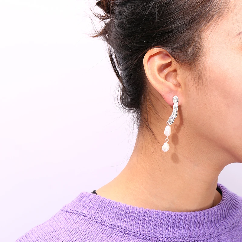 

Badu Asymmetric Dangle Earrings Women Frosted Metal Earring Freshwater Pearl Drop Earrings Fashion Long Pendientes Jewelry