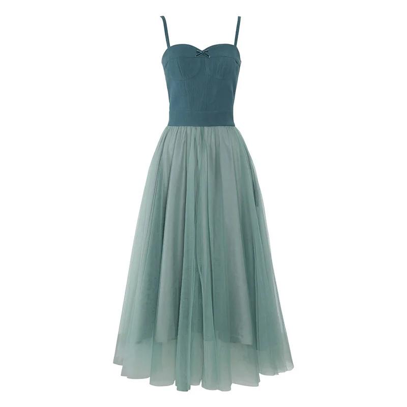 Женское приталенное платье на тонких бретельках Тюлевое с завышенной талией и