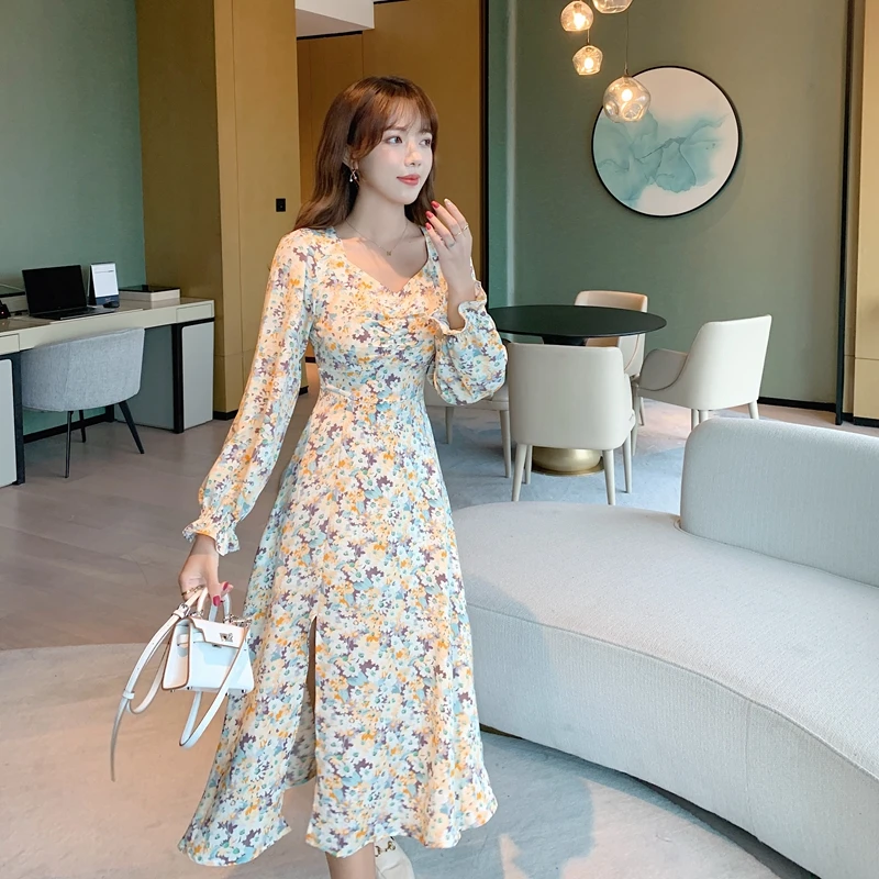 

autumn scene shooting small video French v-neck vents of sexy small broken flower chiffon ruffled long-sleeved dress