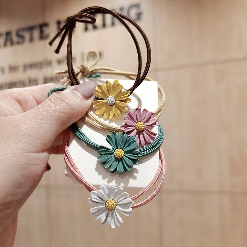 

Korean Version of Alloy Small Daisy Hair Ties Fashion Cute Girl Hair Band Temperament Hair Accessories