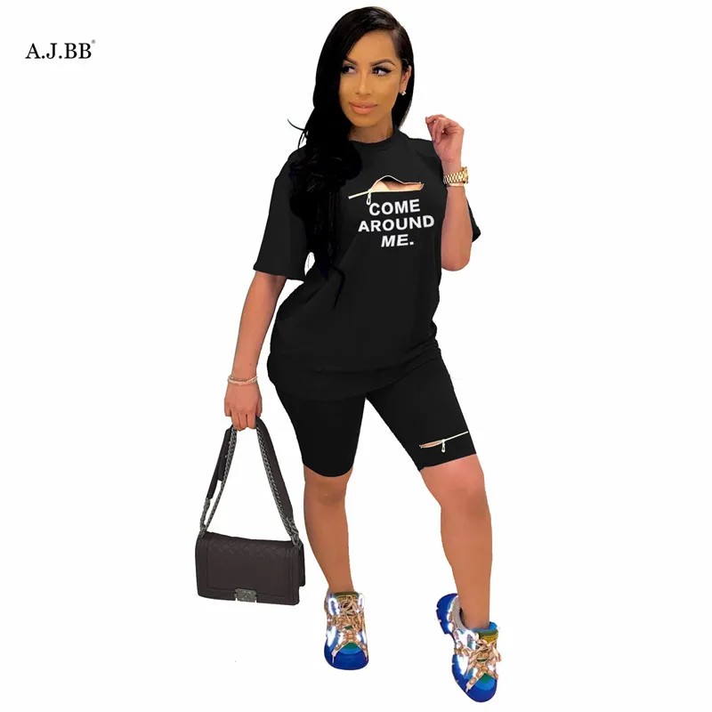 

European casual letter print sport two piece fashion fit o-neck zipper short sleeve T-shirt and shorts women's suit