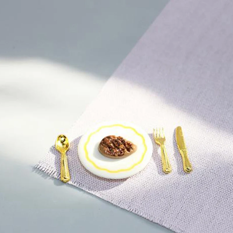 

1 Set Durable Mini Food Dishes Tableware Miniature Doll House Accessories Dollhouse Trays Plates Doll Tableware