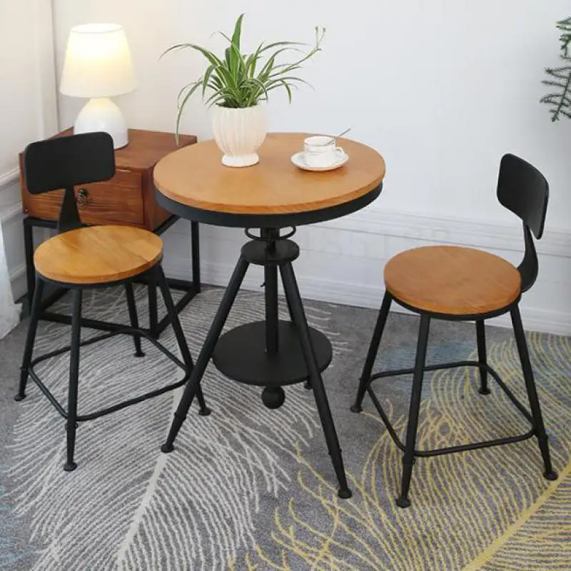 Балкон изделия из кованного железа предназначены для использования на улице