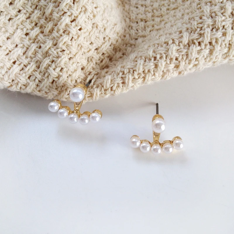 

Contracted aesthetic small pearl earrings trend joker metal temperament girl earrings accessories