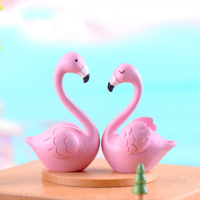

2 Pcs Flamingo Moss Micro-landscape Resin Handicraft Pieces Cake DIY Scene Accessories Big Pieces