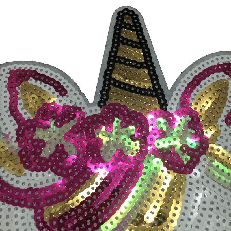 2Pccs/set New Cartoon Unicorn Sequin iron on Pathes for Clothes sequins Flower Horse Embroidery Appliques DIY sewing Decals