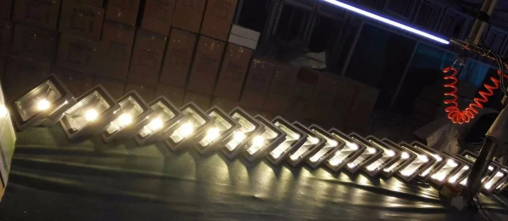 COB LED Floodlight 100W 200W 300W 400W 500W 600W IP65 Spotlight Refletor LED Floodlight LED Exterieur Spot Energy Saving Lamp