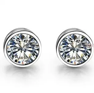 

Серьги из серебра с имитацией камня, 1 карат