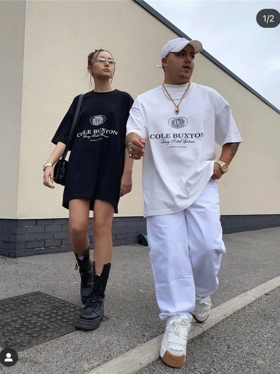 

Buxton Cole Niche Minimalist Print CB Round Neck Short-sleeved T-shirt Good Quality Streetwear Men Women Cotton T Shirt