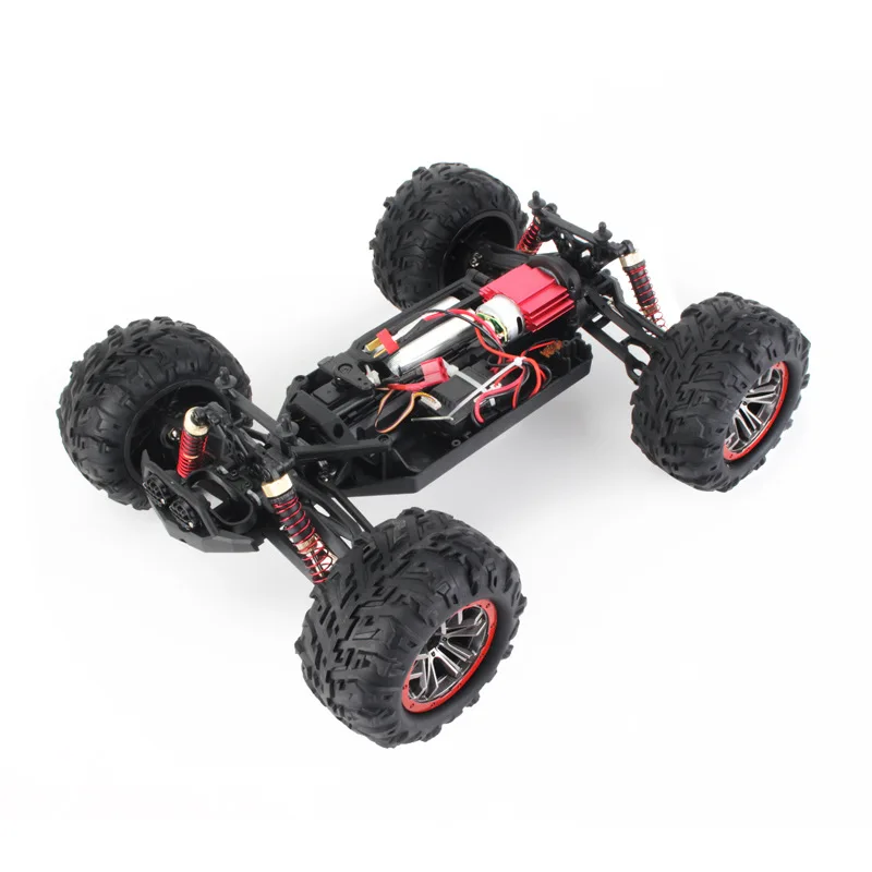 Полноразмерный четырехколесный привод с высокоскоростным пультом