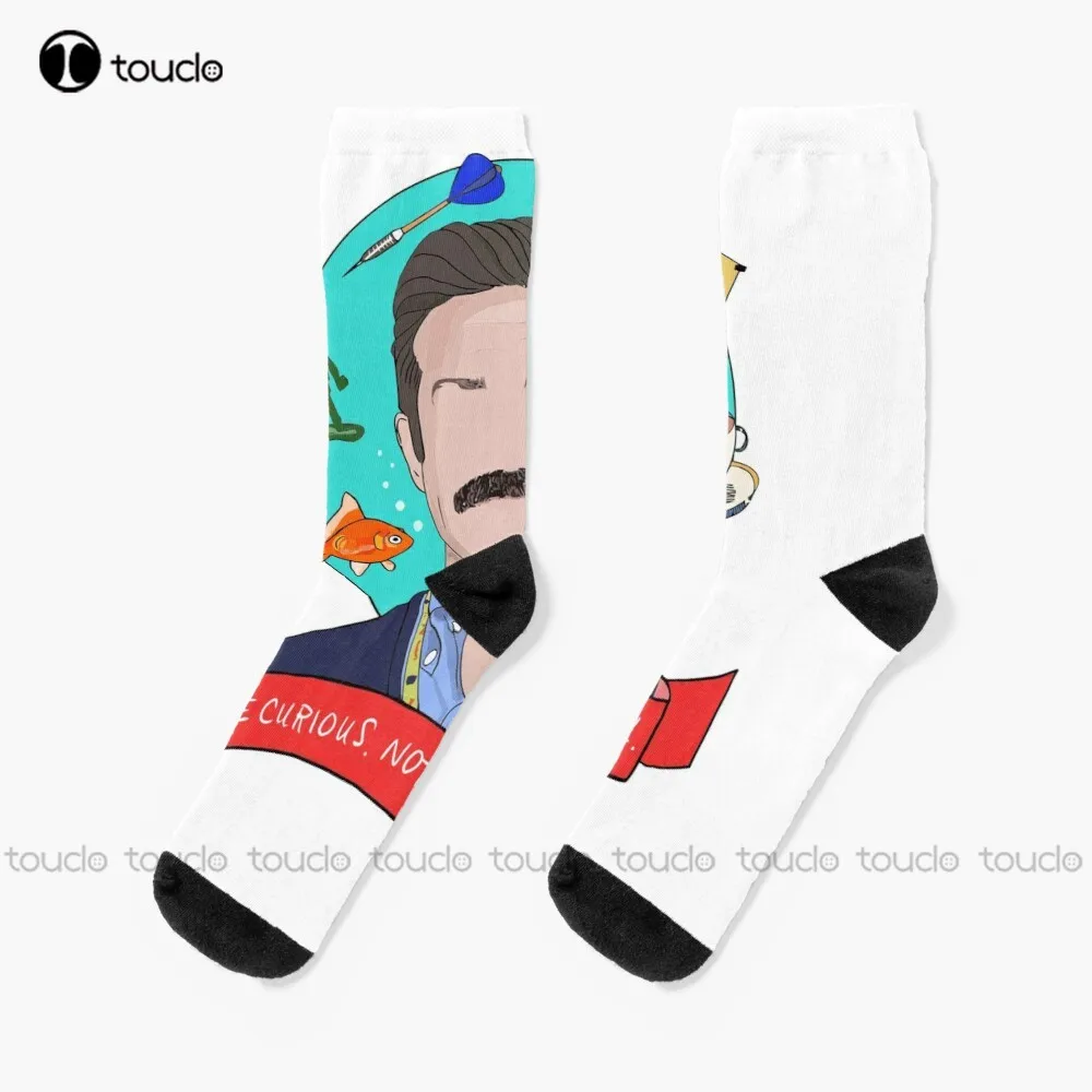 

Быть любопытными, лассо, не судить, рождественские носки, черные футбольные носки, унисекс, взрослые, подростковые, молодежные, Индивидуальн...