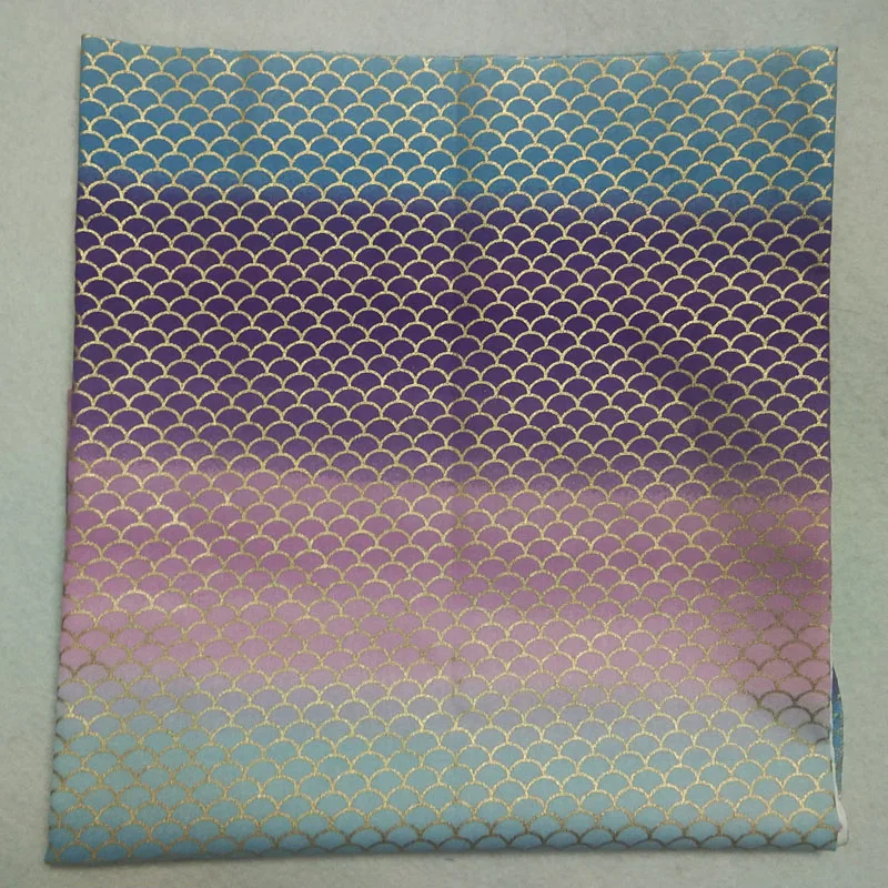 Блестящая хлопчатобумажная ткань с золотым тиснением в виде рыбьей чешуи 50x100 см