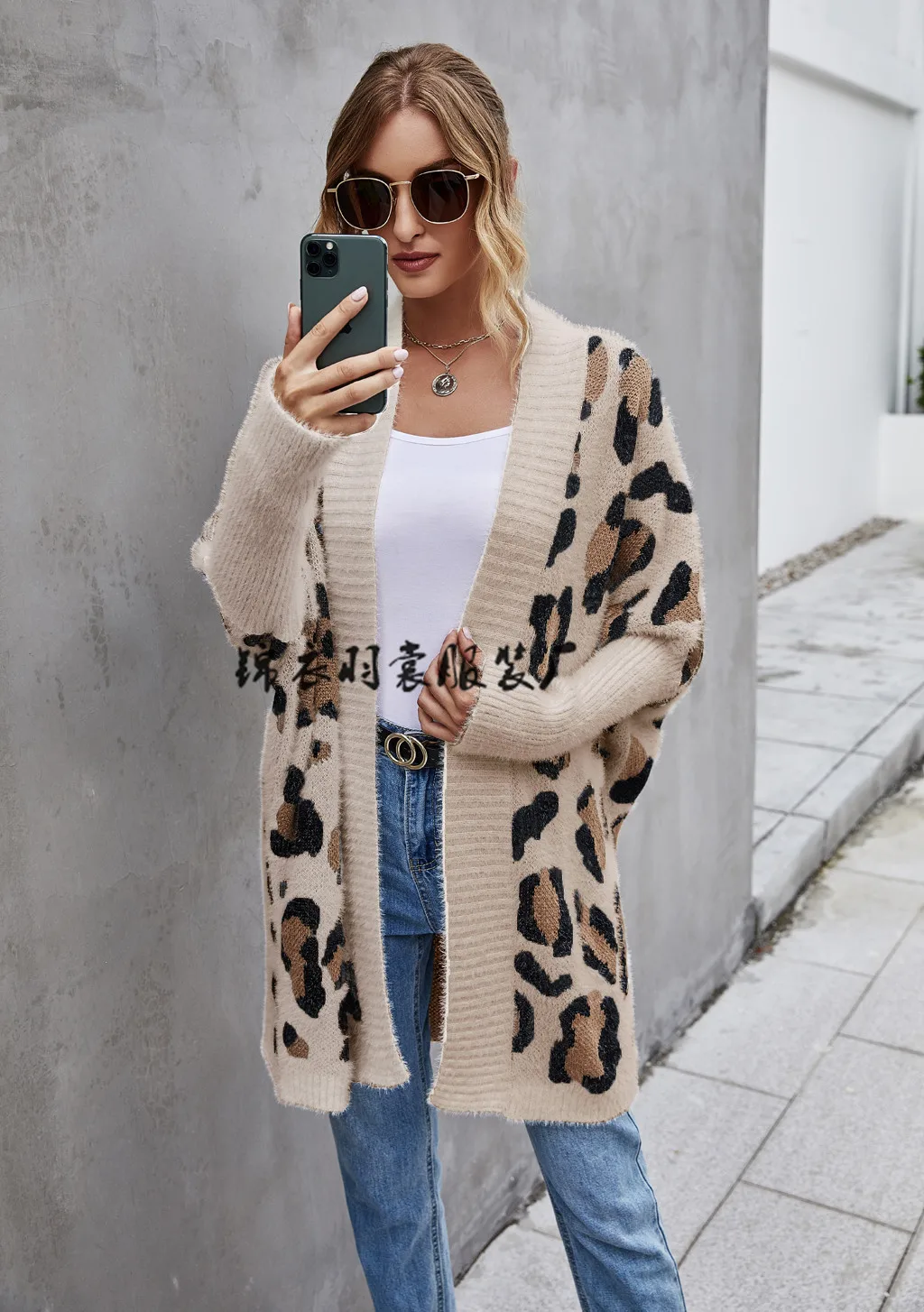 

2021 winter clothing new women's large cardigan coat personality fashion leopard print sweater sweater women