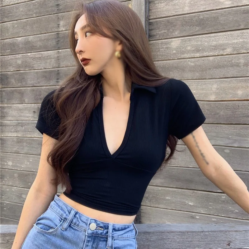 

Женская Однотонная футболка с V-образным вырезом и открытым пупком