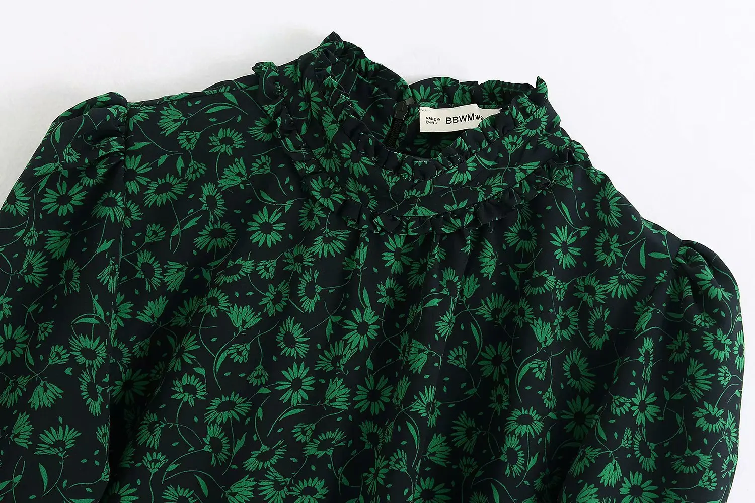 Женское облегающее мини платье с цветочным принтом длинным рукавом и воротником