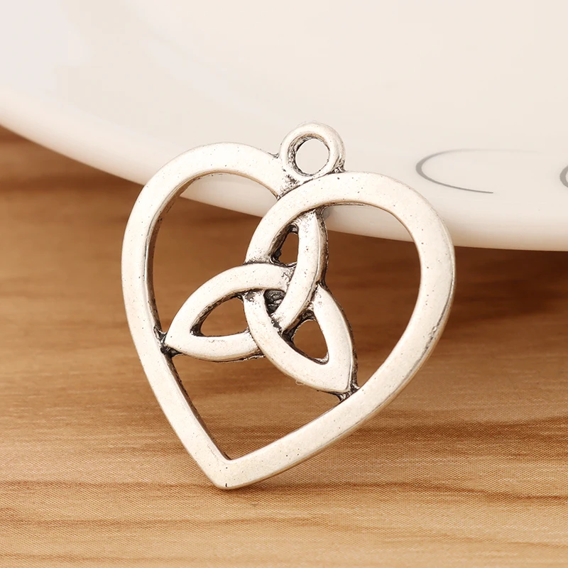 

20шт., тибетское серебро Celtics Triquetra Trinity Knot подвески в форме сердца 2-сторонний для изготовления ювелирных аксессуаров