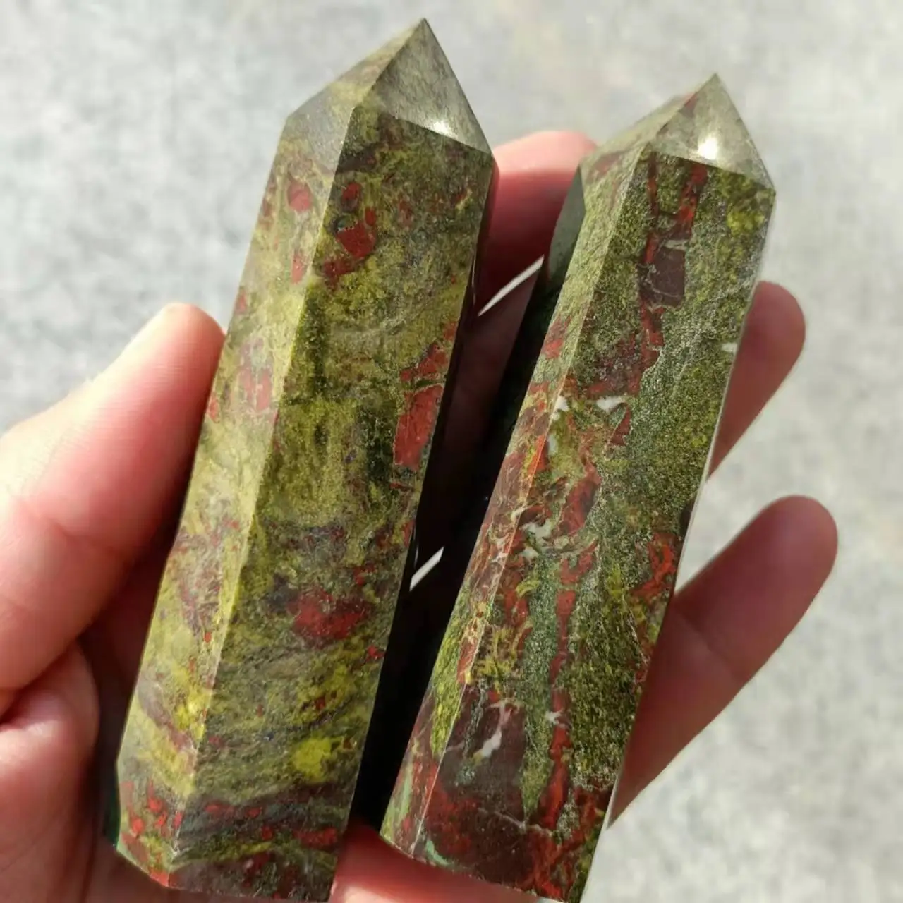 

Rare Natural Dragon Blood Stone Tower Crystal Quartz Energy Therapy Home Office Accessories Craft Collection