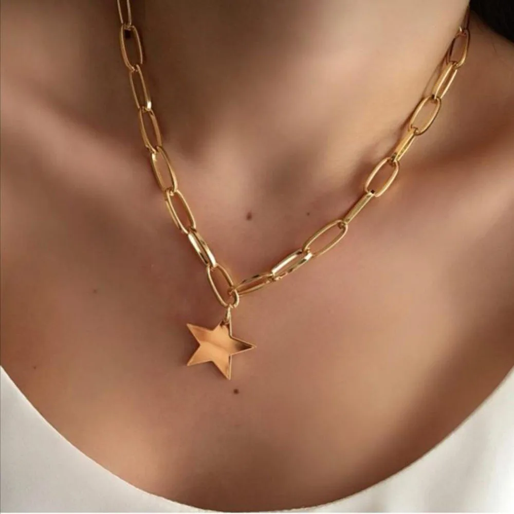 

Alloy Flat Star Pendant Necklace for Women Gold Silver Color Clavicle Chain Short Necklace 2021 Fashion Jewelry Simple New