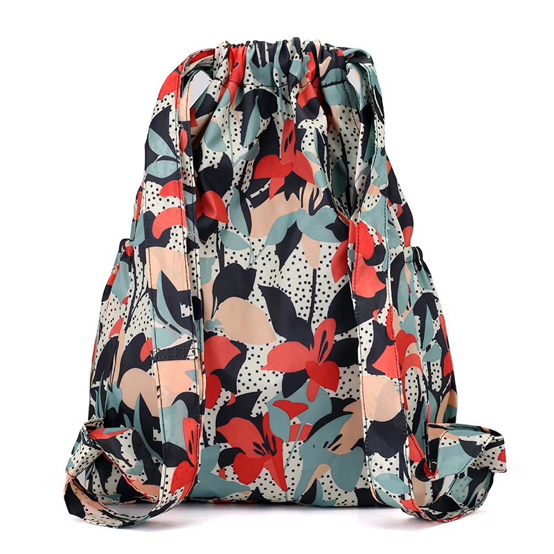 Женский рюкзак на шнурке нейлоновый женский для подростков вместительные сумки