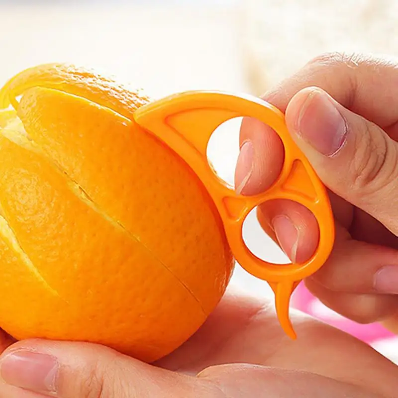 

Finger Held Fruit Orange Citrut Lemon Peeler Opener Plastic Remover Opener Kitchen Tool Gadget