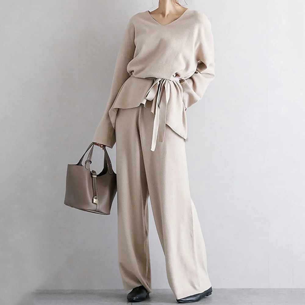 Корейский минималистичный комплект из двух предметов топ и штаны вязаный свитер