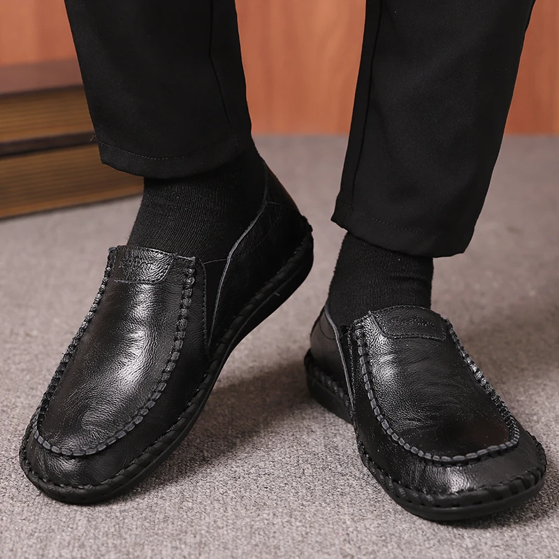 

Men Outdoor Sneakers Male Office Dress Daily Shoes Walking Driving Footwear Slip-on Leather Mens Casual Flat Loafers Peas Shoes