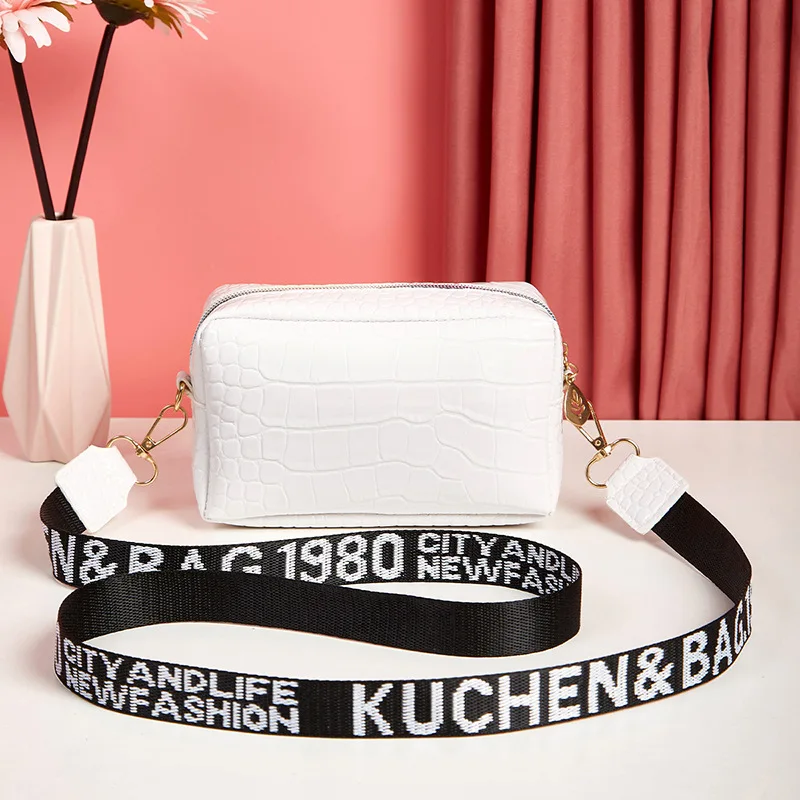 Badenroo Simple Alligator Leather Women Bags Crocodile Females Crossbody Bag Flap Letter Shoulder Messenger Bags Bolsas Feminina