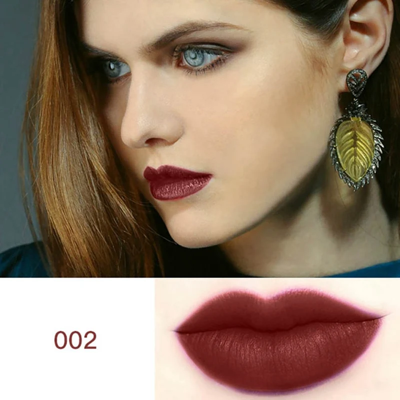 Модная водостойкая губная помада в золотистой тубе с антипригарным покрытием