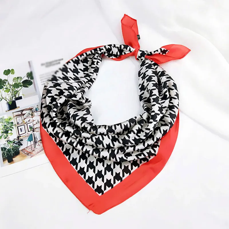 

DIY Hair Band Small Neck Scarf Wristband Wraps 1Pcs Square Silk Scarf Fashion Print Kerchief Women Scarf Female Bandana Shawl