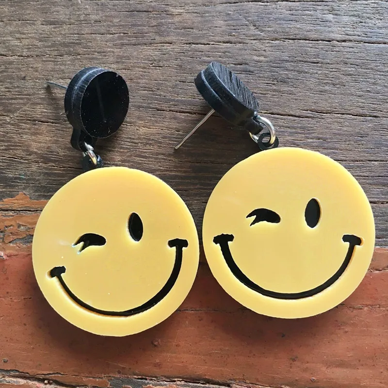 Акриловые серьги в стиле панк для девочек с клубничным фруктовым смайликом