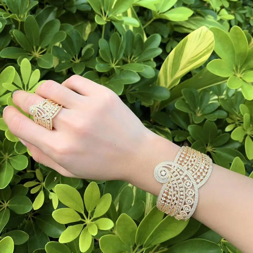 

Newness Luxury Lace Shape AAA Cubic Zirconia Fashion Luxury Super Copper Women Party Engagement Width Bangle And Ring Set