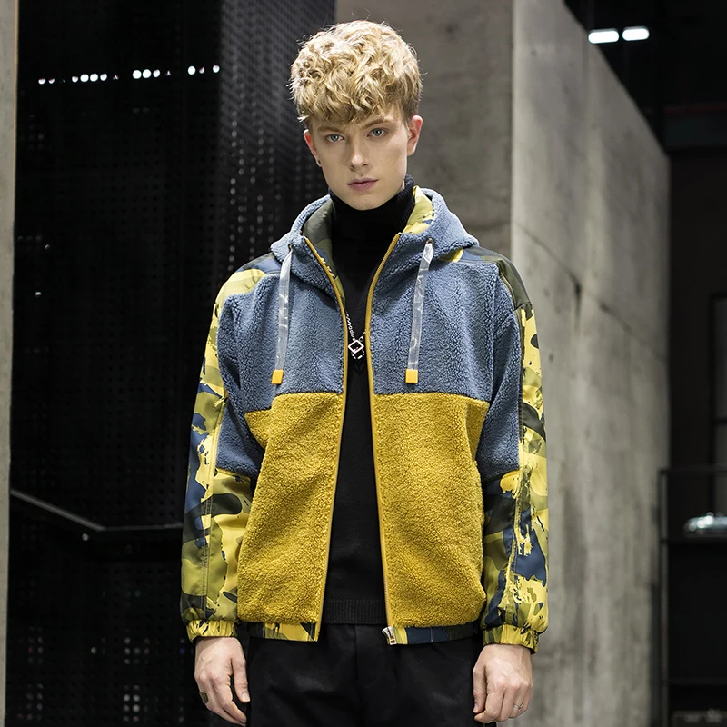 Covrlge Men's Camouflage Jackets Plush Fabric Men Warm Jacket Fashion Comfortable Thick Sleeve Patchwork Jackets Male MWM103