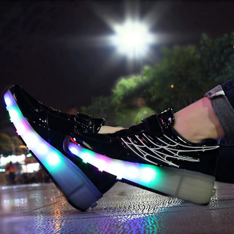 

Kids LED light roller shoes for boys girl luminous light up skate sneakers with on wheels kids roller skates wings shoes