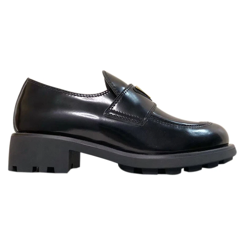 

vallu 2021 new triangular standard Lok Fu shoes female leather one pedal lazy British heightened thick-soled shoes