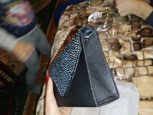Женская большая вечерняя атласная сумка клатч со стразами конверт на плечо для