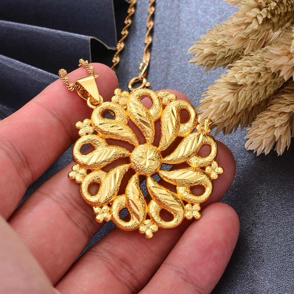 

Dubai Gold Color Africa Birthday Party Party Flower Pendant Chain Necklaces Wife Jewelry For Women Men