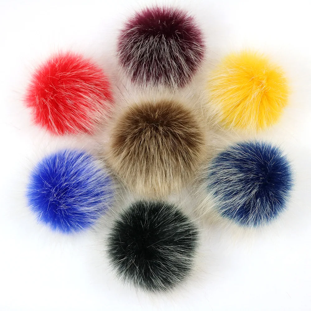 

Women Colorful Big Natural Raccoon Fur Pompon Foxes Fur Pompom For Hat Fur Pom Poms for Hats Caps for Knitted Hat Cap 2020 New