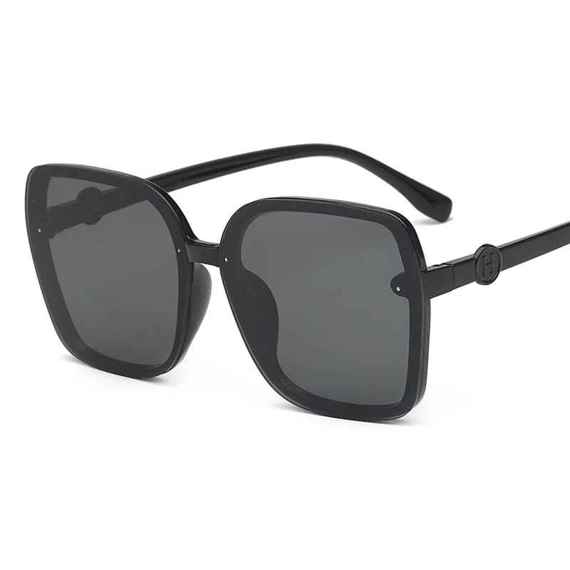 

2021 New Fashion PC Frame Square Sunglasses For Women Brand Designer Oversize Sun Glasses Protection UV400 Outdoor Eyewear
