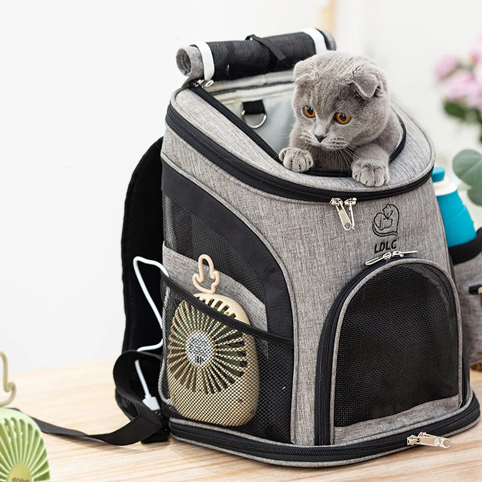 

Breathable Pet Carrier Cats Backpack with Mesh Outdoor Carry Bag Handbag
