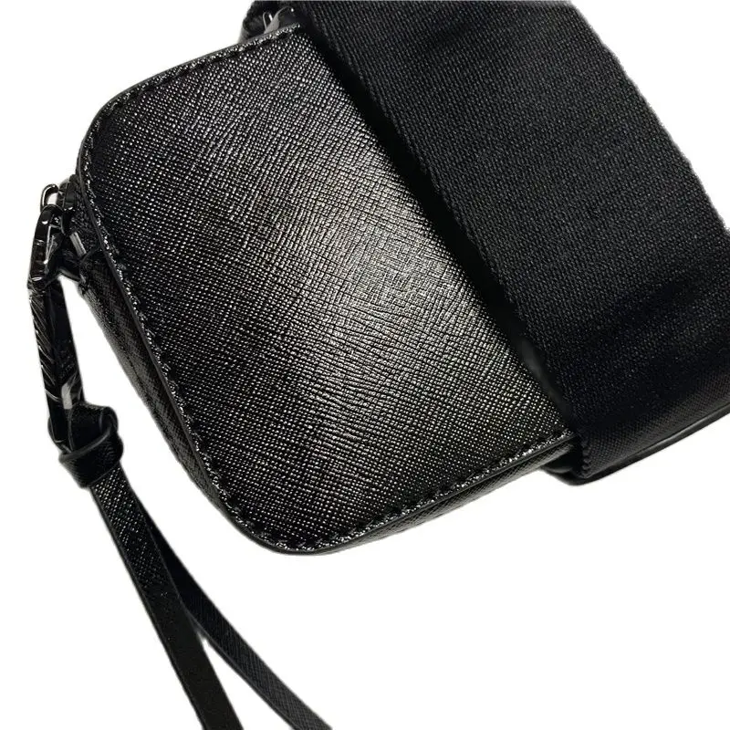 

Women's wide shoulder strap handbag, zipper shoulder strap, black